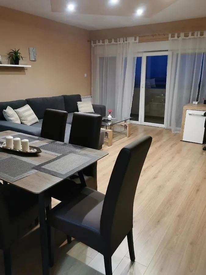 Apartman Lovro Rijeka 0*,  Croatia